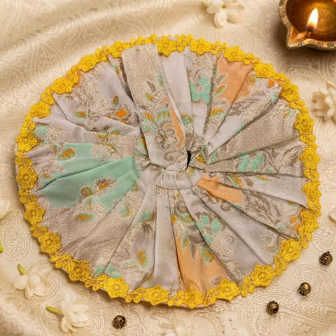3,4 No laddu Gopal bnarsi dress
