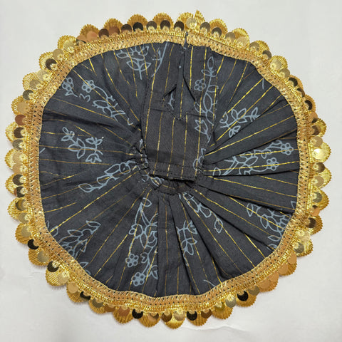 3,4 No. laddu gopal black golden