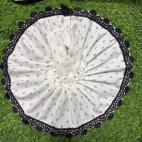 3,4 Number Laddu gopal dress white black