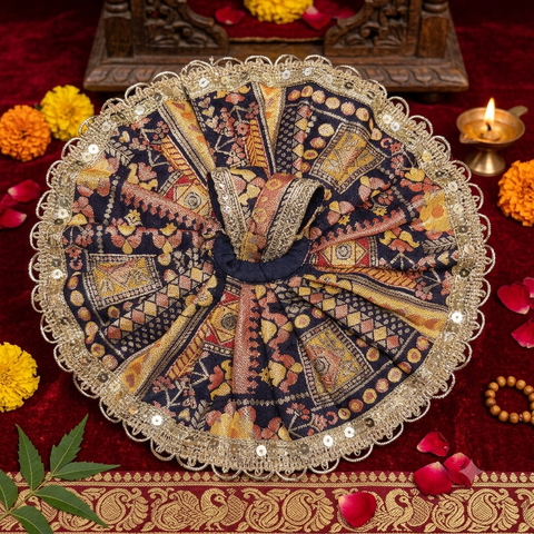 3,4 No laddu Gopal bnarsi fabric fancy dress