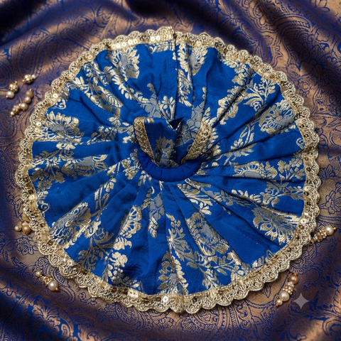 5,6 No laddu Gopal bnarsi fancy dress