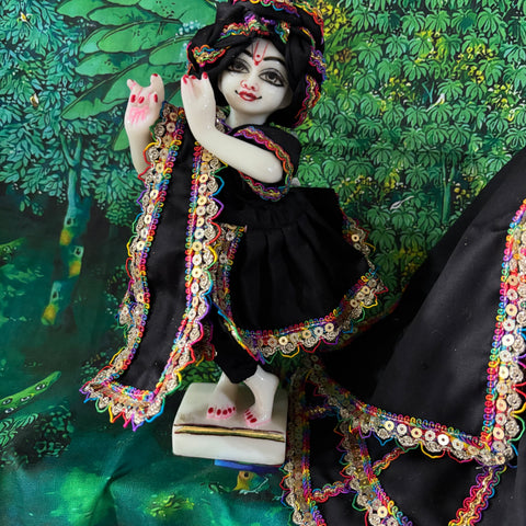 9 inch yugal sarkar dress